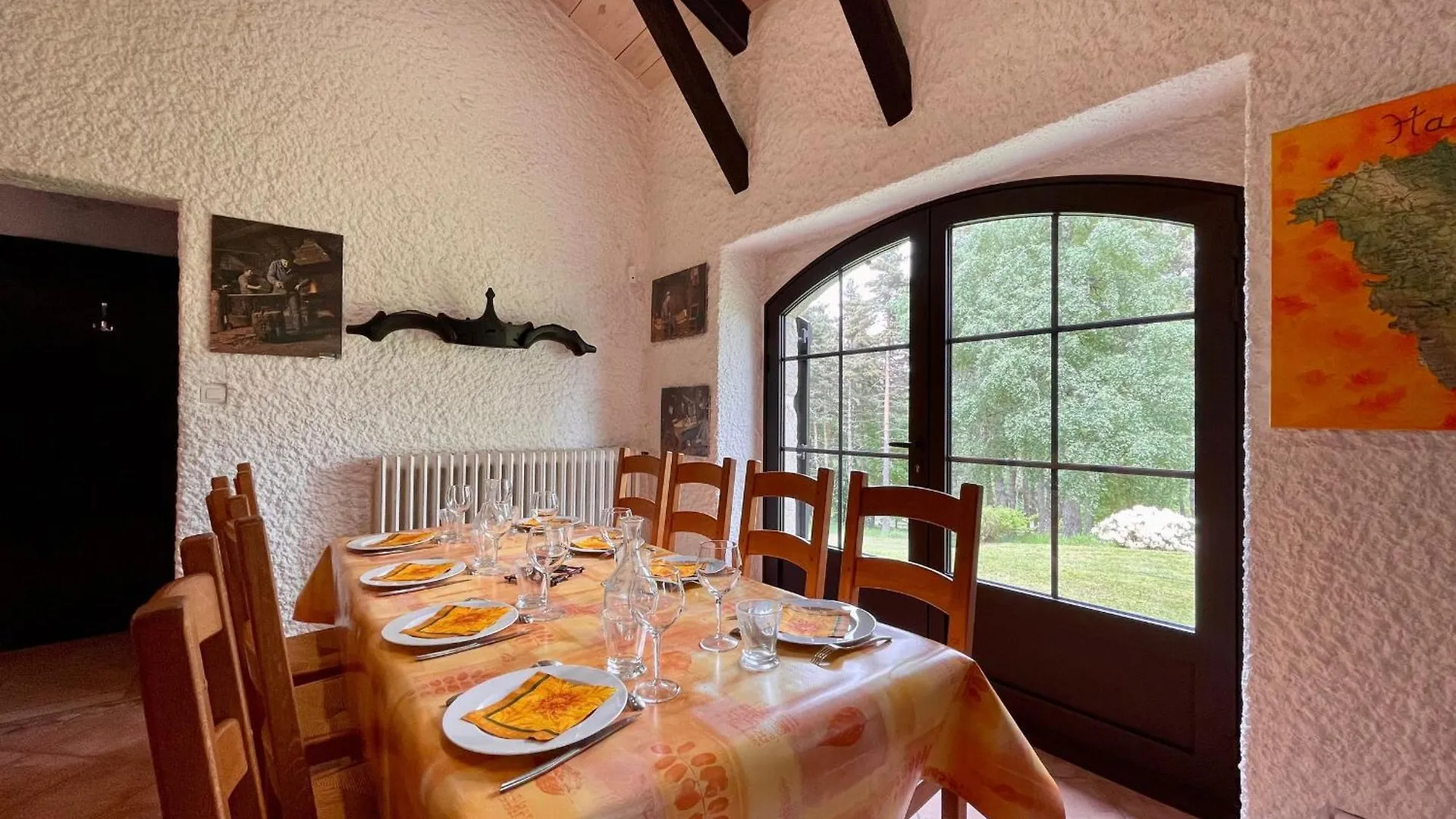 Maison Isolee, Au Coeur Des Volcans, Terrain Clos, Jeux, Confort, Cheminee, Proche Forets Et Villages. - Fr-1-582-285 Queyrieres Holiday home