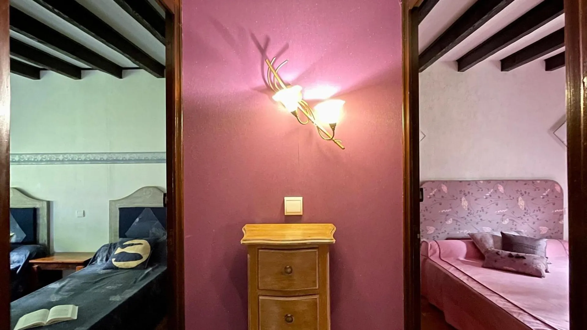 Holiday home Maison Isolee, Au Coeur Des Volcans, Terrain Clos, Jeux, Confort, Cheminee, Proche Forets Et Villages. - Fr-1-582-285 Queyrieres France