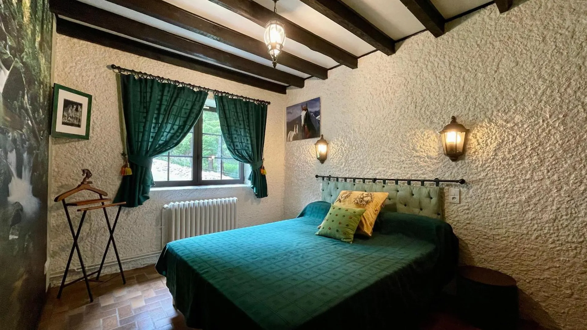 Holiday home Maison Isolee, Au Coeur Des Volcans, Terrain Clos, Jeux, Confort, Cheminee, Proche Forets Et Villages. - Fr-1-582-285 Queyrieres